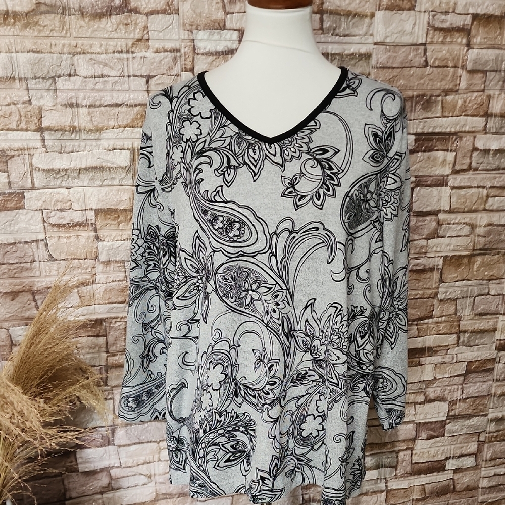 Cathy Daniels Floral Paisley V-Neck Sweater
